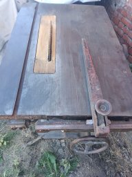 Продам циркулярную  пилу 0