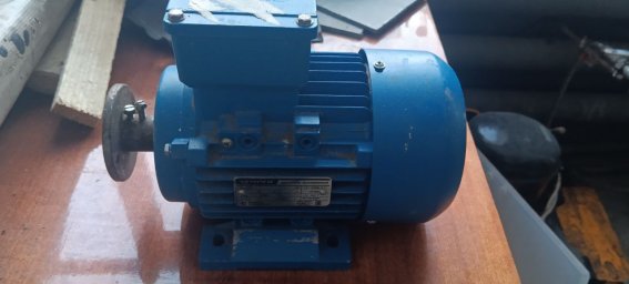 Продам Асинхронные двигатели АИР 63А2 у2    0.37 квт,  2755 оборот. 0